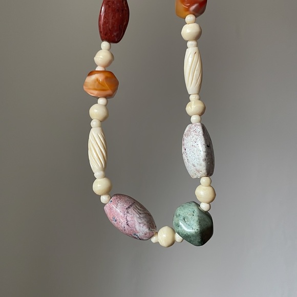 Stunning beaded necklace Diane - Picture 2 of 4